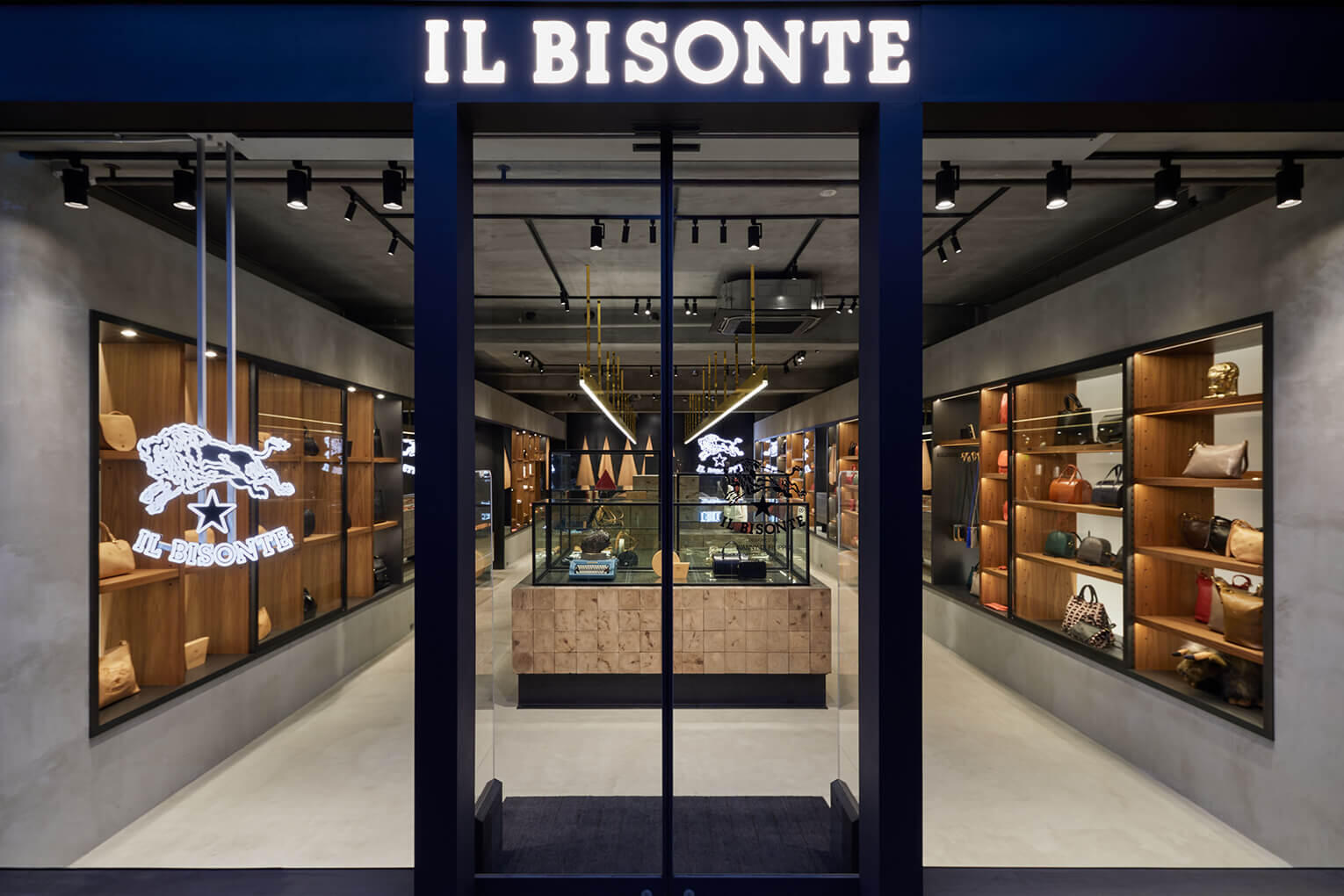IL BISONTE 表参道店