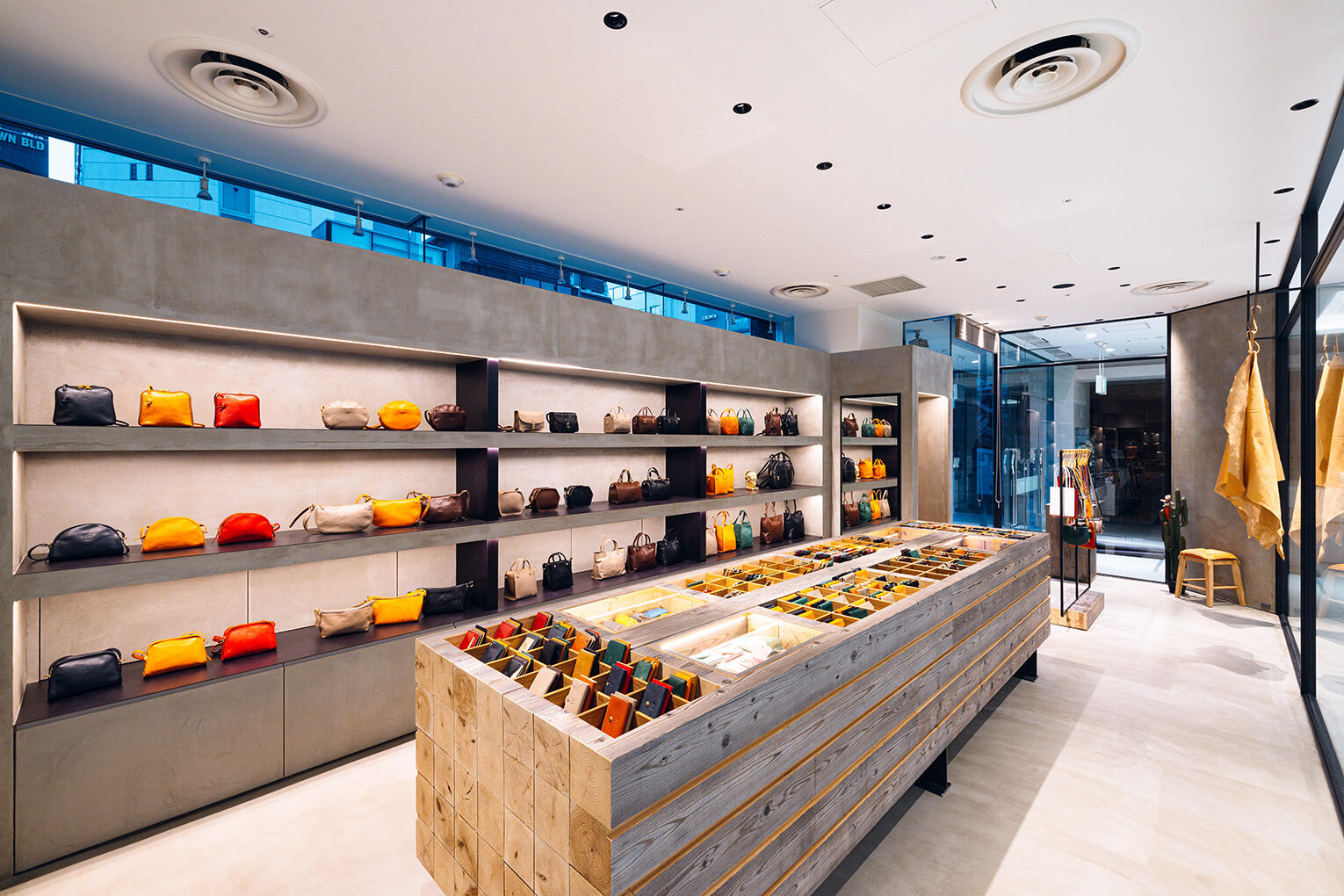 IL BISONTE 広島店