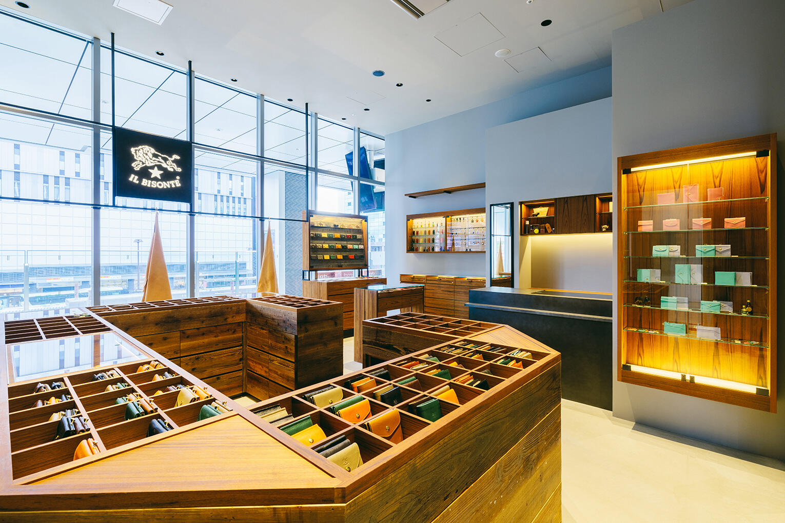 IL BISONTE ミナモア広島店