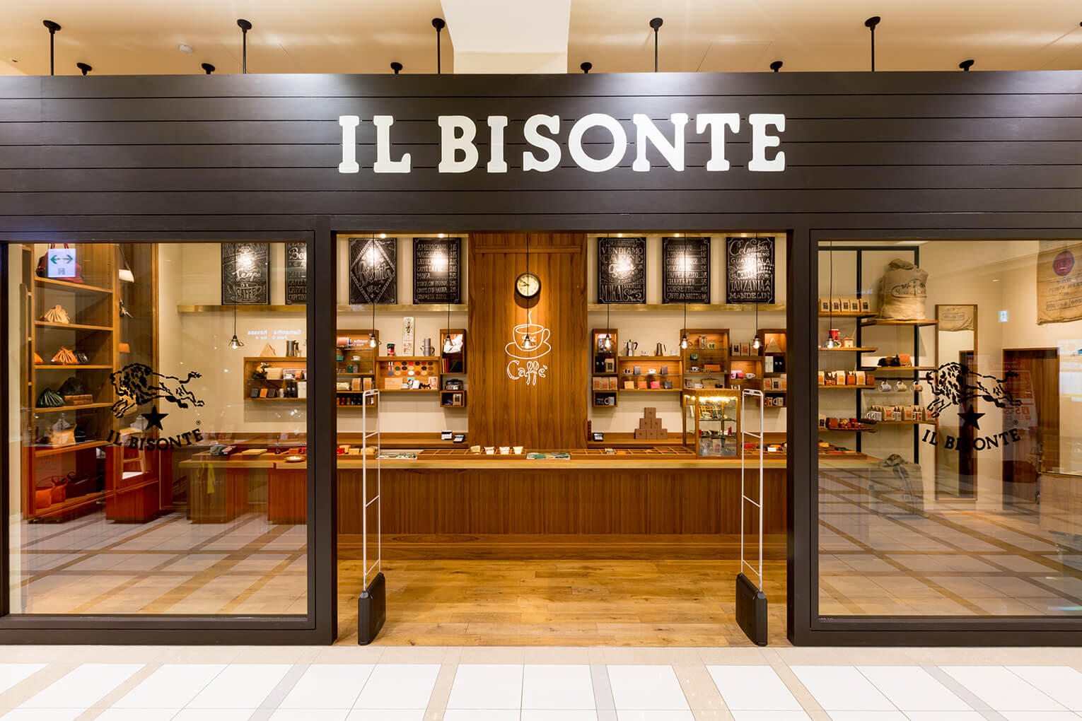 IL BISONTE アミュプラザ博多店