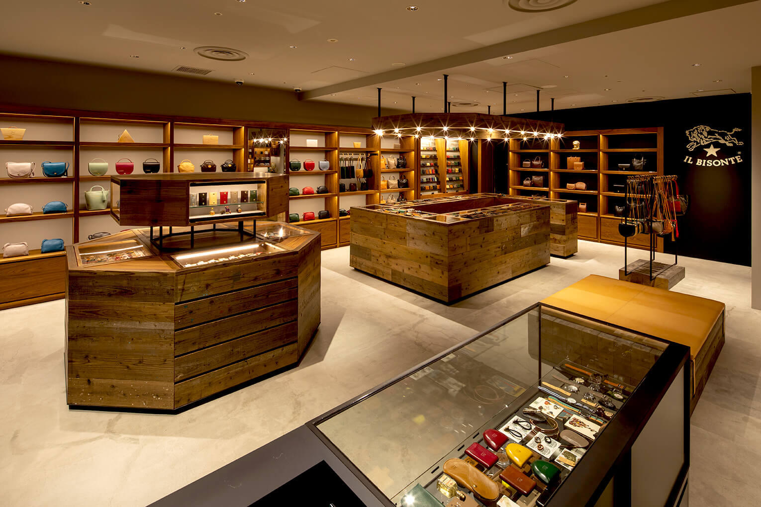 IL BISONTE エスパル仙台店