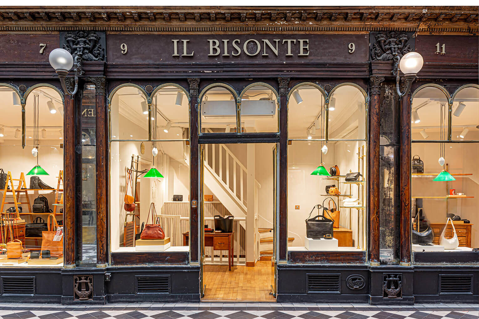 IL BISONTE Paris 1区