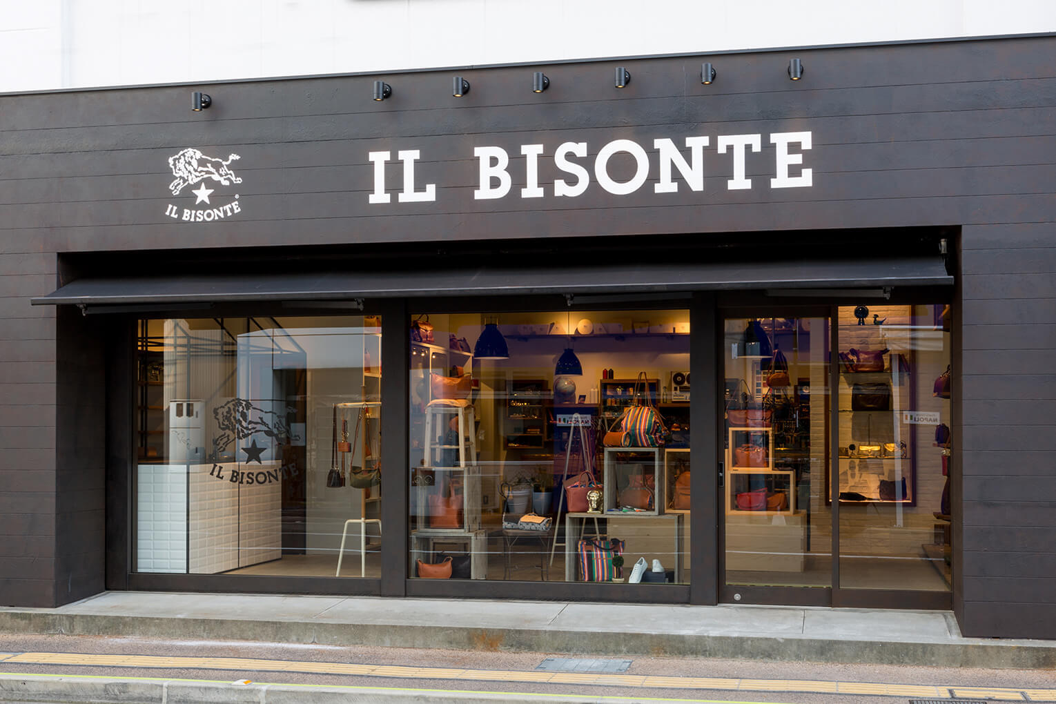 IL BISONTE 佐世保店