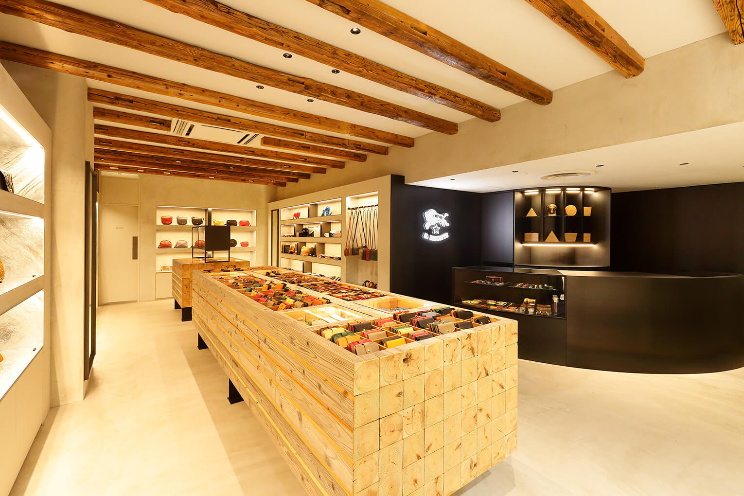 IL BISONTE 新宿店